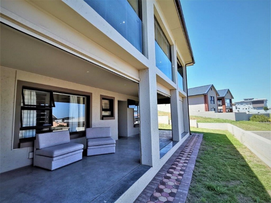 4 Bedroom Property for Sale in Monte Christo Western Cape